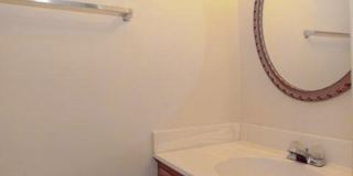 Fantastic 3br End-Unit Town Home in highly sought Silver Spring Neighborhood - Ready mid-June Gallery 23