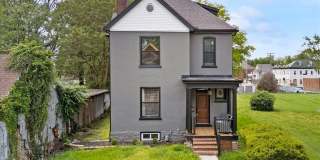 221 N JACKSON Street Gallery 1