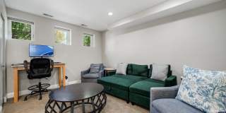 1742 N Bissell Street Gallery 26