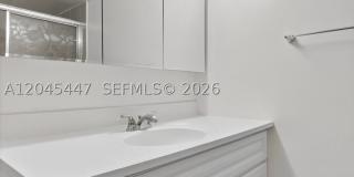 1710 NE 191 Street Gallery 31