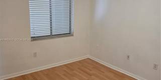 8065 SW 107th Ave Gallery 6