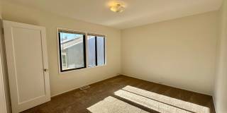 Fantastic House with Expansive Backyard and Large Detached Garage Gallery 12