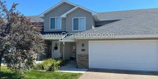 Lakeville Town Home, 2 Car Garage, Laundry, 2.5 Baths, Video Walk Through Gallery 1