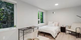 Clara Apartments - Student Housing Gallery 3