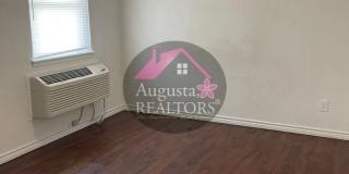 Adorable 2 Bedroom on the South Side! Gallery 7
