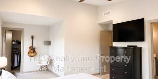 2436 Forest Avenue Gallery 24