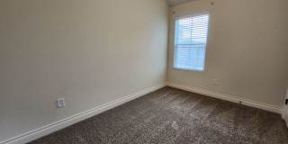 3/2.5/1.5 Fourplex with Granite Countertops, 9ft Ceilings, Fridge, Washer, Dryer / NBISD Gallery 16