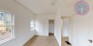 Coveted Old Town Lake Oswego Craftsman | Walk to George Rogers Park, Downtown Dining & Shopping Gallery 11