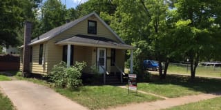 425 Summit Street Gallery 1