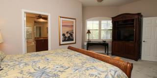 ** THE VINEYARDS SEASONAL ** 2 BED PLUS A DEN\2 BATH 2ND FLOOR COACH HOME READY FOR YOU ** VACATION READY HOME ** Gallery 50