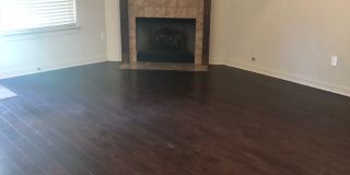 BEAUTIFUL HOME IN GREAT LOCATION! Gallery 3