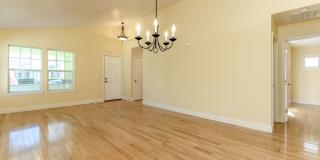 Desirable DuPont Rambler with AC - 1861 Palisade Blvd Gallery 6