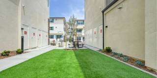 The Commodore Apartments Gallery 13