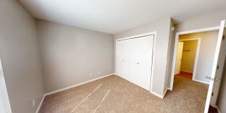 Elston Point Gallery 10