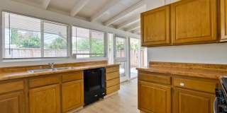 Lovely 3 Bedroom 2 Bath Home In Prime Santa Clara - This is a must see & Available Now! Gallery 11