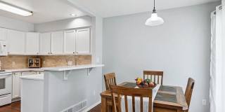 Charming 4BR Townhome in Thornton Gallery 20