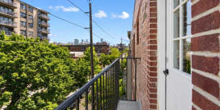 218 JACKSON ST Gallery 24