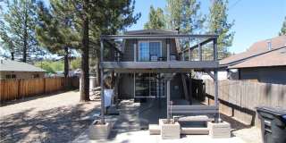 407 E Meadow Lane Gallery 1