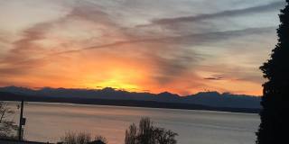 Stunning Sound & Olympic Mountain View Home in North Admiral Gallery 54