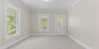 1611 McDaniel Street Gallery 8
