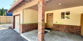3-bedroom 2-bath Townhouse Near McMenamins Edgefield Gallery 1