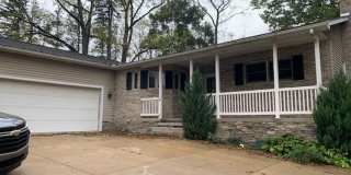 Private 4 Bedroom 2 1/2 Bath House Gallery 1