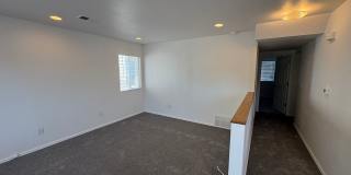 Fully Renovated 3 Bed 2.5 Bath Townhome w/ 1 Car Garage & Yard! Gallery 5