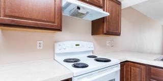 Charming Two Bed Ground Floor Condo in Englewood Park – Move-In Ready! Gallery 16