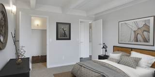 Liv on Steele Gallery 6