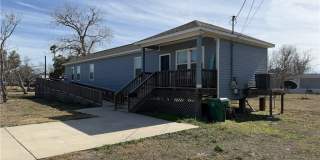 1109 W Nelson Avenue Gallery 1