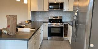 Epic REA-Great 1 BR/1 BA Unit in a S/S Duplex Gallery 11