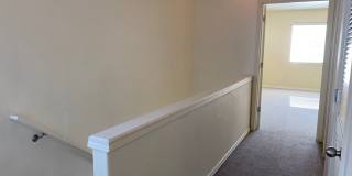 Fantastic Townhome close to Nike Gallery 11