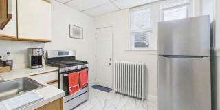 Spacious 2BR/1.5BTH House w/ W/D, Patio JUNE 10 Gallery 6