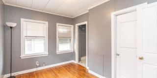 2158 Indiana Avenue Gallery 12