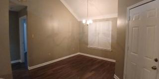 Modern Comfort in a Prime Location - Open To Section 8 Gallery 10