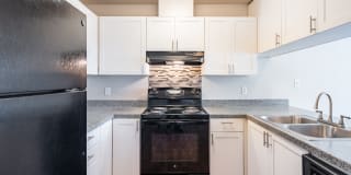 Pine Ridge Apartment Homes Gallery 17