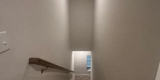 Room in 3 Bedroom Home at Memorial Pkwy Gallery 3