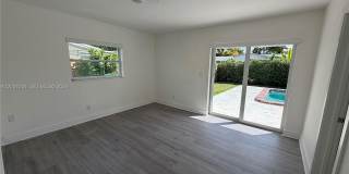 9020 SW 56th Ter Gallery 13