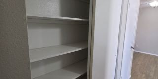 MOVE IN SPECIAL IN TEMPE: NEAR ASU Gallery 27