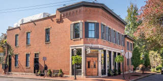 6 Hanford Street Gallery 28