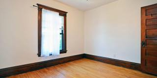 Beautiful 4-Bedroom 2-Bathroom Home Available Now! Gallery 27
