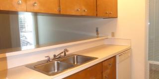 Rent Special: 1/2 Off June's Rent!! - Downstairs 2 Bedroom Unit Gallery 10