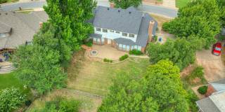 Spacious Home + East Edmond + 4 bedrooms Gallery 42