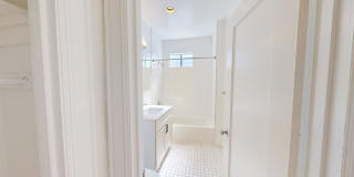 2500 Van Ness Gallery 4