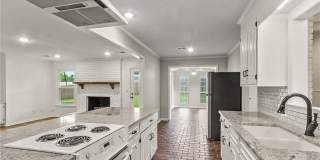 1011 Heritage Lane Gallery 15