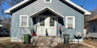 1 Bedroom, 1 Bath Duplex located at 313 Dearborn Waterloo, IA Gallery 1