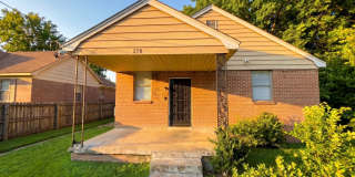 Charming 4BR Home with Large Yard Gallery 1