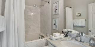 16600 N. Thompson Peak Parkway Gallery 13