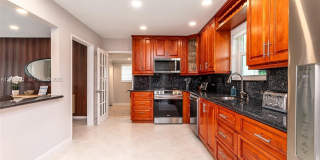 21320 NE 25th Court Gallery 8