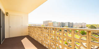 The Landmark Gallery 33